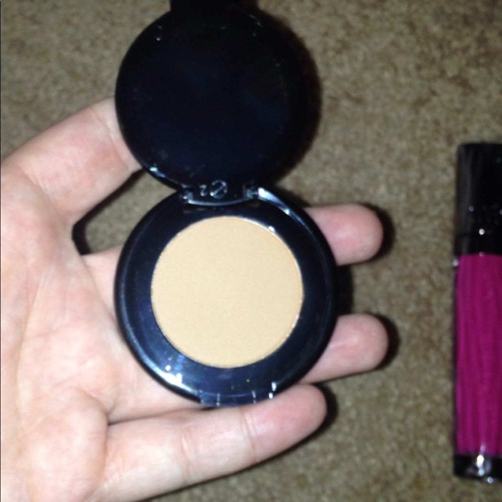 Make up bundle - Picture 5 of 8